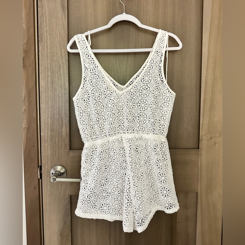 NWT Hollister Lace Sleeveless Romper